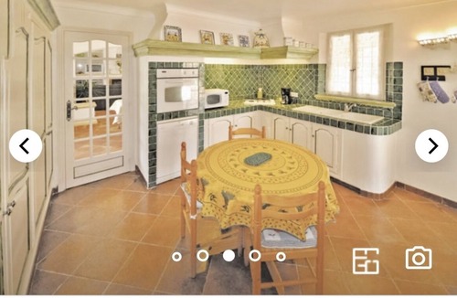Preconil Villa | Charming villa with whirlpool bath