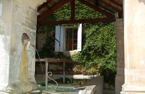 Malemort-du-Comtat House | Charming village house with terrasse