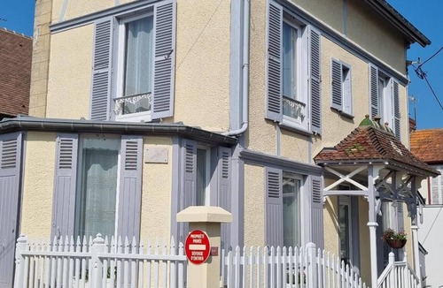 Lion-sur-Mer Villa | Charming villa Alcyon 2 steps from the beach