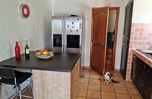 Mons Villa | Charming villa between sea and mountains