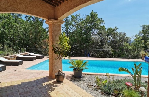 Mons Villa | Charming villa between sea and mountains