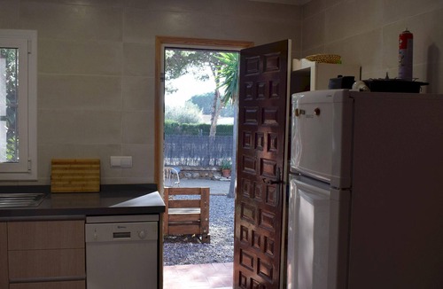 Calafat Cottage | Charming Villa with Pool, BBQ & Close to Beaches - 4 Bedrooms