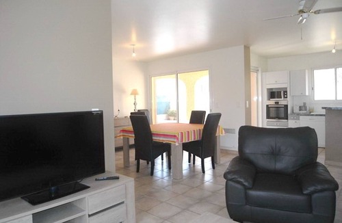 Argeles-sur-Mer Villa | Charming Villa with Pool, AC Rooms, and Private Garden in Argelès-sur-Mer