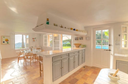 La Croix-Valmer Villa | charming villa with stunning view and pool