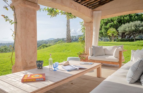 La Croix-Valmer Villa | charming villa with stunning view and pool