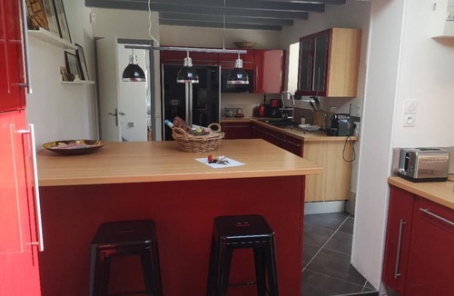 La Teste-de-Buch Villa | Charming villa, quiet, 4 bedrooms, heated pool, near beach.