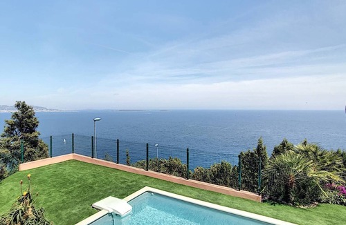 Theoule-Superieur House | Charming villa with stunning sea view