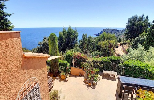 Theoule-Superieur Villa | Charming villa 4* in a quiet area, panoramic terrace on the sea, large swim pool