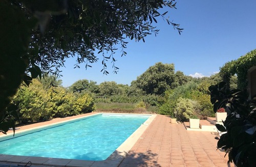 Escales Villa | Charming Villa in Escales with Jacuzzi, Pool