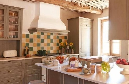 Menerbes Villa | Charming villa in the Luberon vineyards