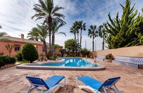 El Chaparral Apartment | Charming Villa in Torrevieja with Private Pool