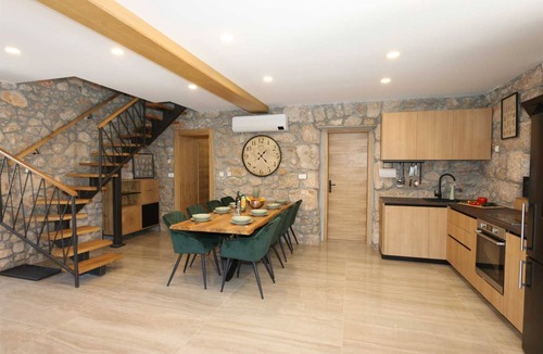 Gabonjin Villa | Charming Villa Kristina with Pool