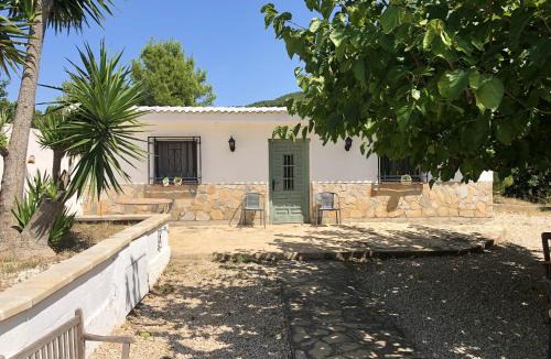 Tortosa Villa | Charming villa near Tortosa with private pool