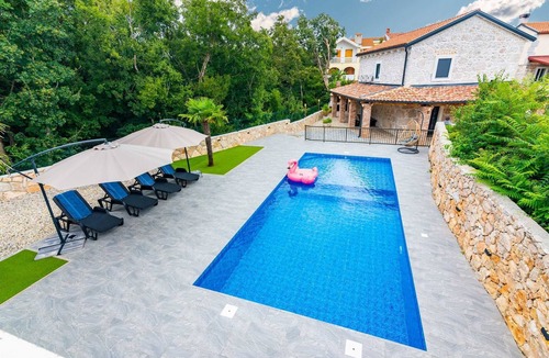 Gabonjin Villa | Charming Villa Old Stone with Pool & Sauna