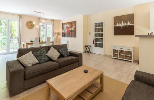 Limoux Villa | Charming Villa Stay Near Limoux