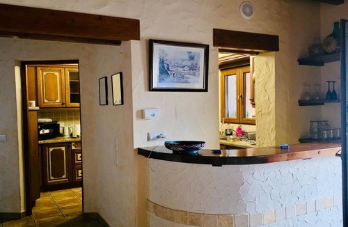 L'Alfas del Pi House | Charming villa with private garden