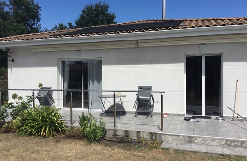 Biganos Villa | Charming villa with exclusive pool