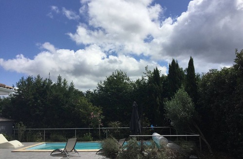 Biganos Villa | Charming villa with exclusive pool