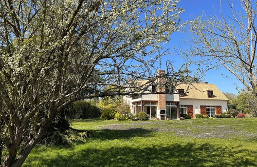 Mondreville House | Charming villa with pool 50 minutes from Paris