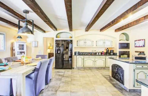 Llauro Villa | Charming Villa with large swimming pool & unique view over mountains, plain, sea