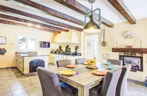 Llauro Villa | Charming Villa with large swimming pool & unique view over mountains, plain, sea