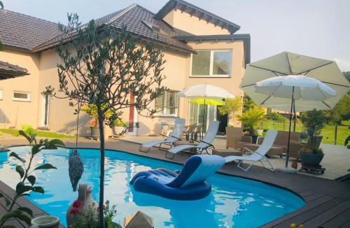Bossonnens Villa | Charming Villa with Private Swimmingpool