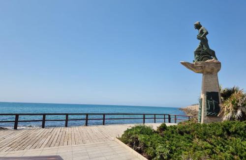 El Chaparral House | Charming Villa with Private Pool in Urb La Siesta Torrevieja