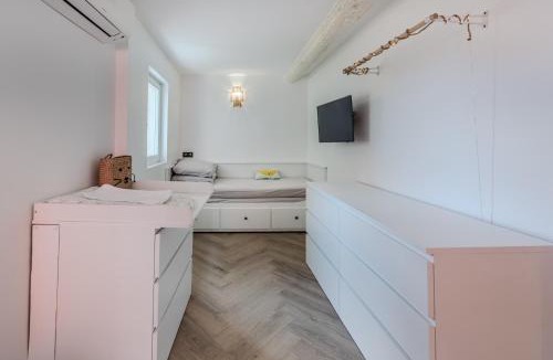 Bagnols-en-Foret Apartment | Charming Village House