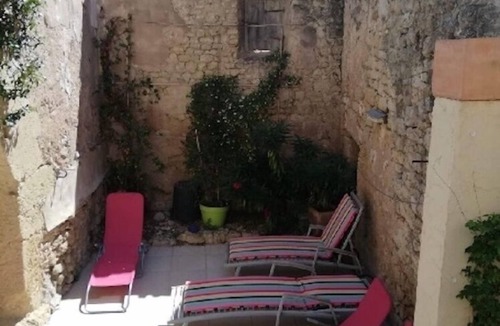 Puisserguier House | charming village house with every comfort and pool