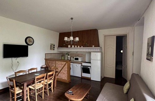 Loubejac Cottage | Charming village house near Villefranche du Périgord, pets allowed, internet included