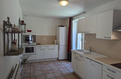 Saint-Cybardeaux Cottage | Charming Vineyard Cottage with Pool, Garden & Modern Amenities in Saint-Cybardeaux