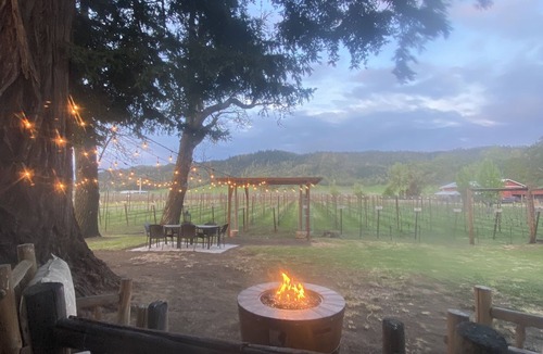 Roseburg House | Charming Vineyard Estate