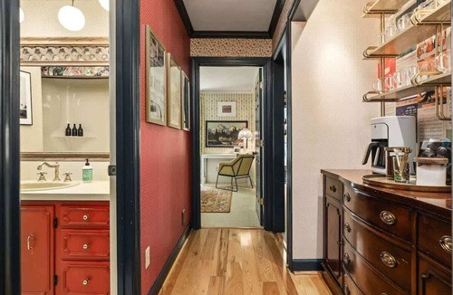 Lebanon House | Charming Vintage Home w/Hot Tub & Fire Pit