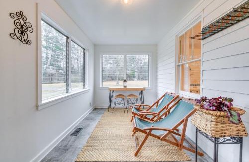 Farmville House | Charming Virginia Retreat w/Covered Porch & Yard!