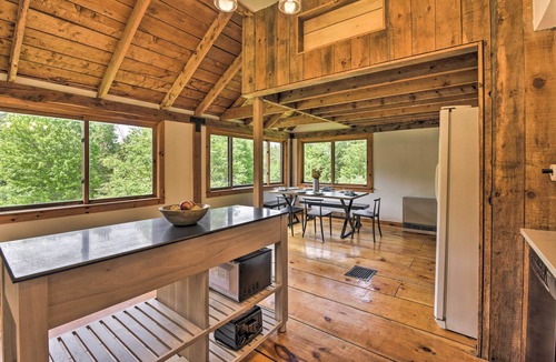 Waitsfield House | Charming Waitsfield Escape: 10 Mi to Sugarbush!