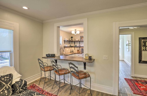 Perinton Apartment | Charming & Walkable Fairport Village Apartment!