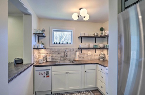 Perinton Apartment | Charming & Walkable Fairport Village Apartment!