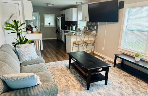 Novi House | Charming Walled Lake MI Cottage
