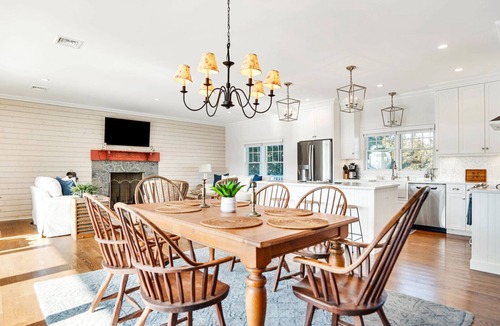 Tuckahoe House | Charming Waterfront Southampton Home, Perfect for Groups