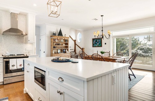 Tuckahoe House | Charming Waterfront Southampton Home, Perfect for Groups