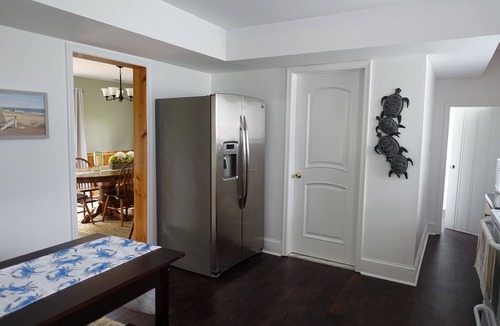 Mayo Cottage | Charming Waterfront Cottage with Private Dock. Close to Annapolis & USNA