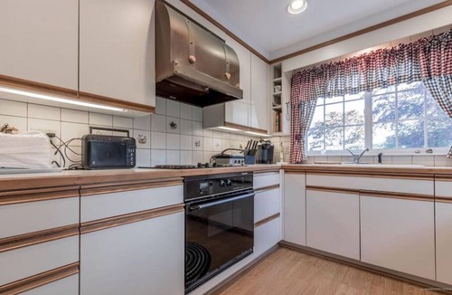 Southport Cottage | Charming Waterfront Cottage with Private Dock