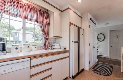 Southport Cottage | Charming Waterfront Cottage with Private Dock