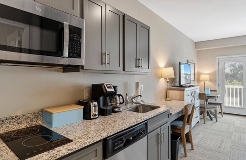 Southport House | Charming waterfront condo in Southport, perfect for a cozy getaway.