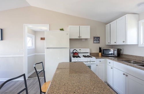 Bristol Cottage | Charming Waterfront Cottage in Bristol, RI