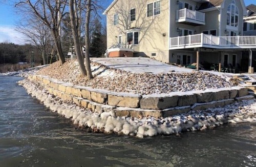 Clayton Apartment | Charming Waterfront duplex docks. small dog welcome