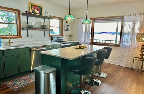 Fishers Landing House | Charming Waterfront House with Detached Cabin