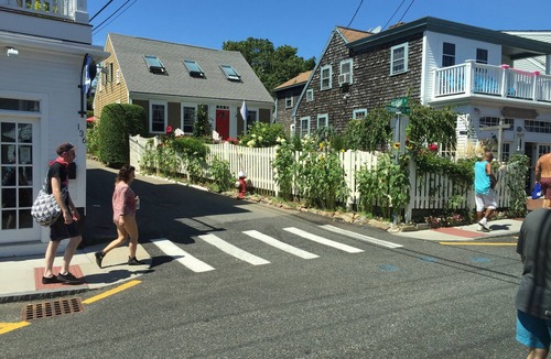Commercial Street Cottage | CHARMING WEST END COTTAGE