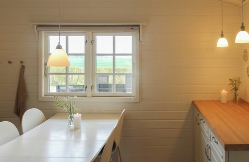Vinderup House | Charming wooden cottage close to Handbjerg beach