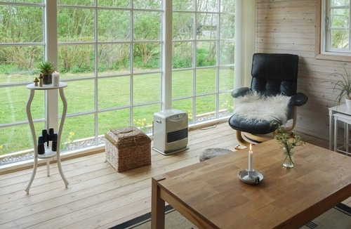 Vinderup House | Charming wooden cottage close to Handbjerg beach